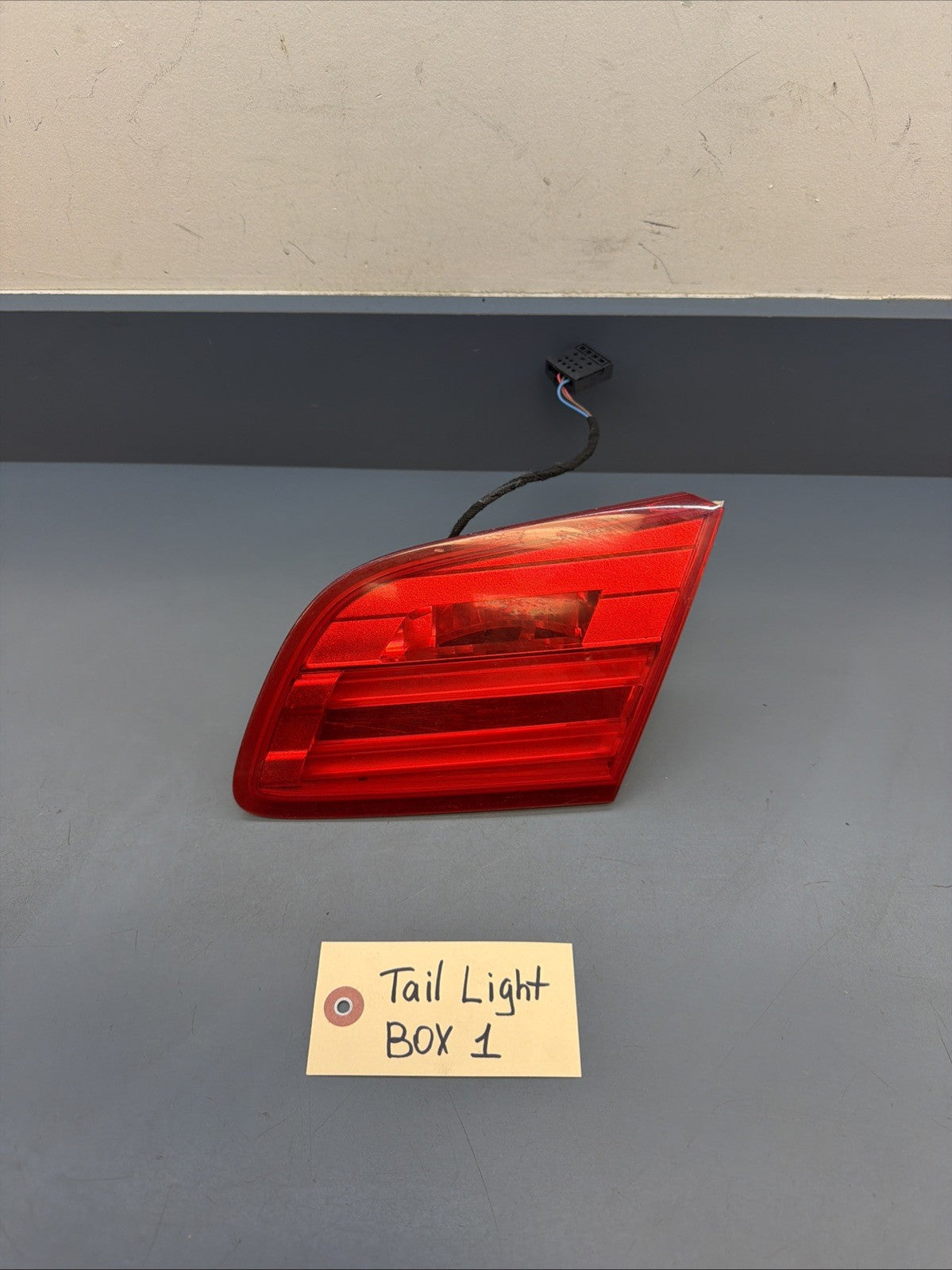 2011-2013 BMW 328i 335i M3 E93 Convertible Right Tail Light 7252784 OEM