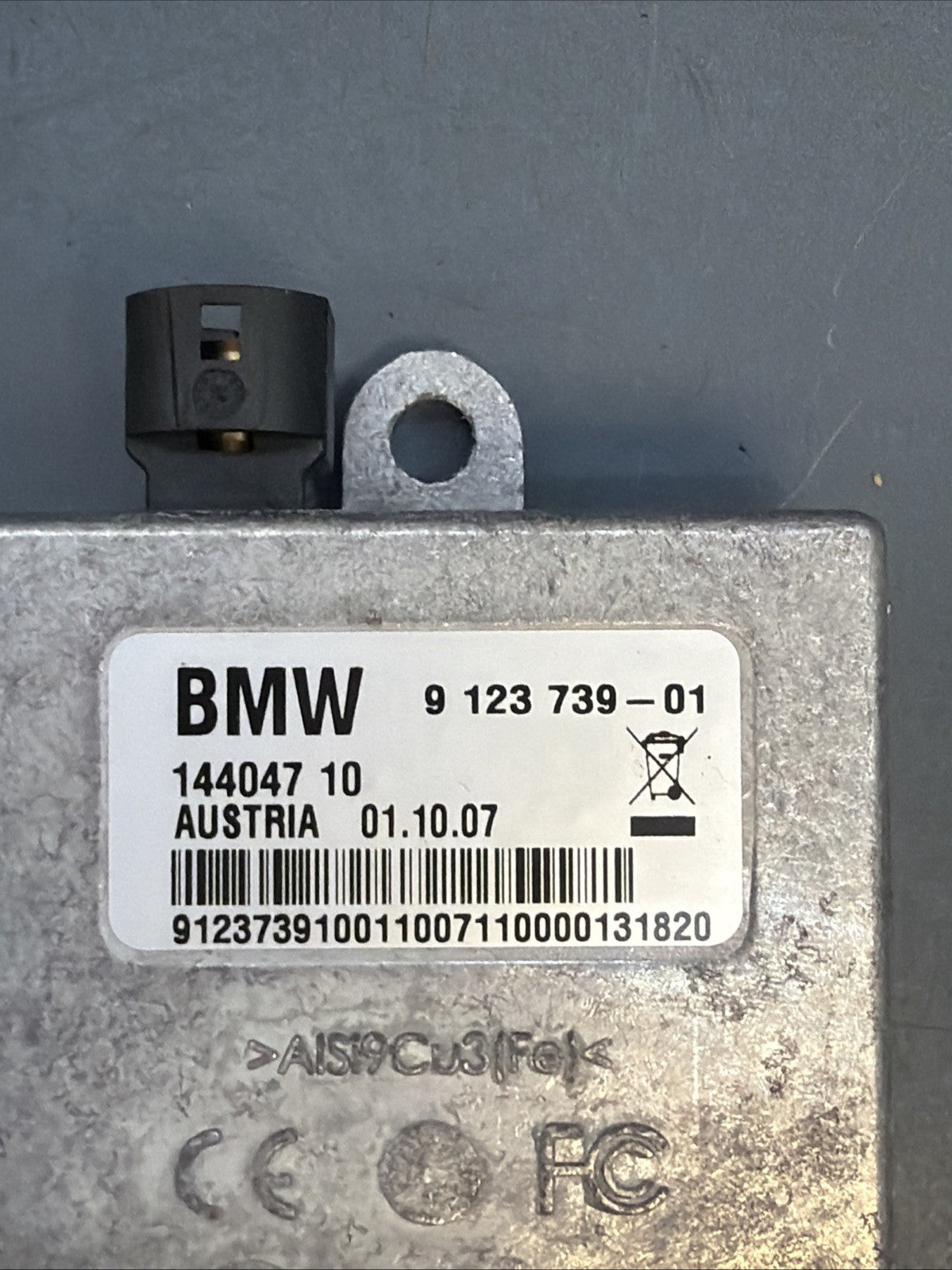 07-10 BMW E90 E92 E60 E63 USB Hub Aux Audio Interface Control Module 9123739 OEM