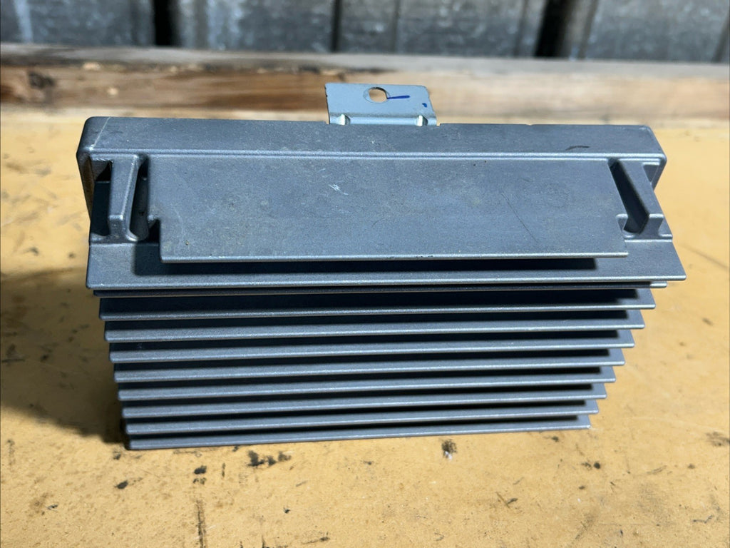 D 2012 2013 2014 2015 BMW X3 AMPLIFIER HIFI AUDIO SYSTEM 9283507 OEM