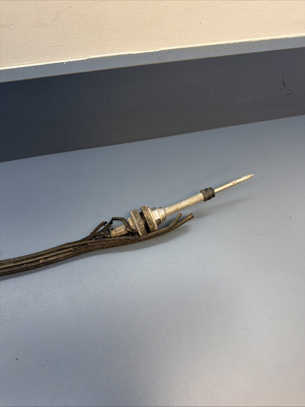 BMW X3 3.0 E83 2007-10 AUTOMATIC TRANSMISSION SHIFTER w/ CABLE 3423597