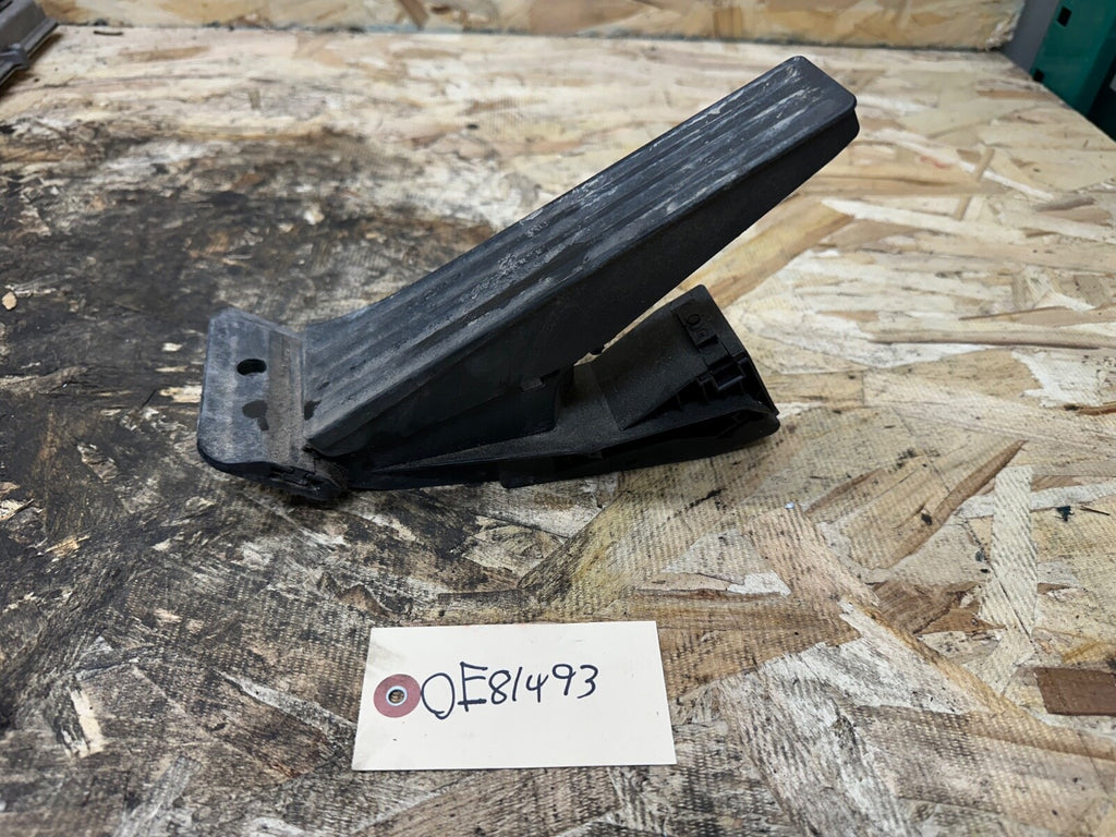 BMW 2008-2020 F1X F2X F3X GAS THROTTLE ACCELERATION PEDAL ACTUATOR OEM 6860784