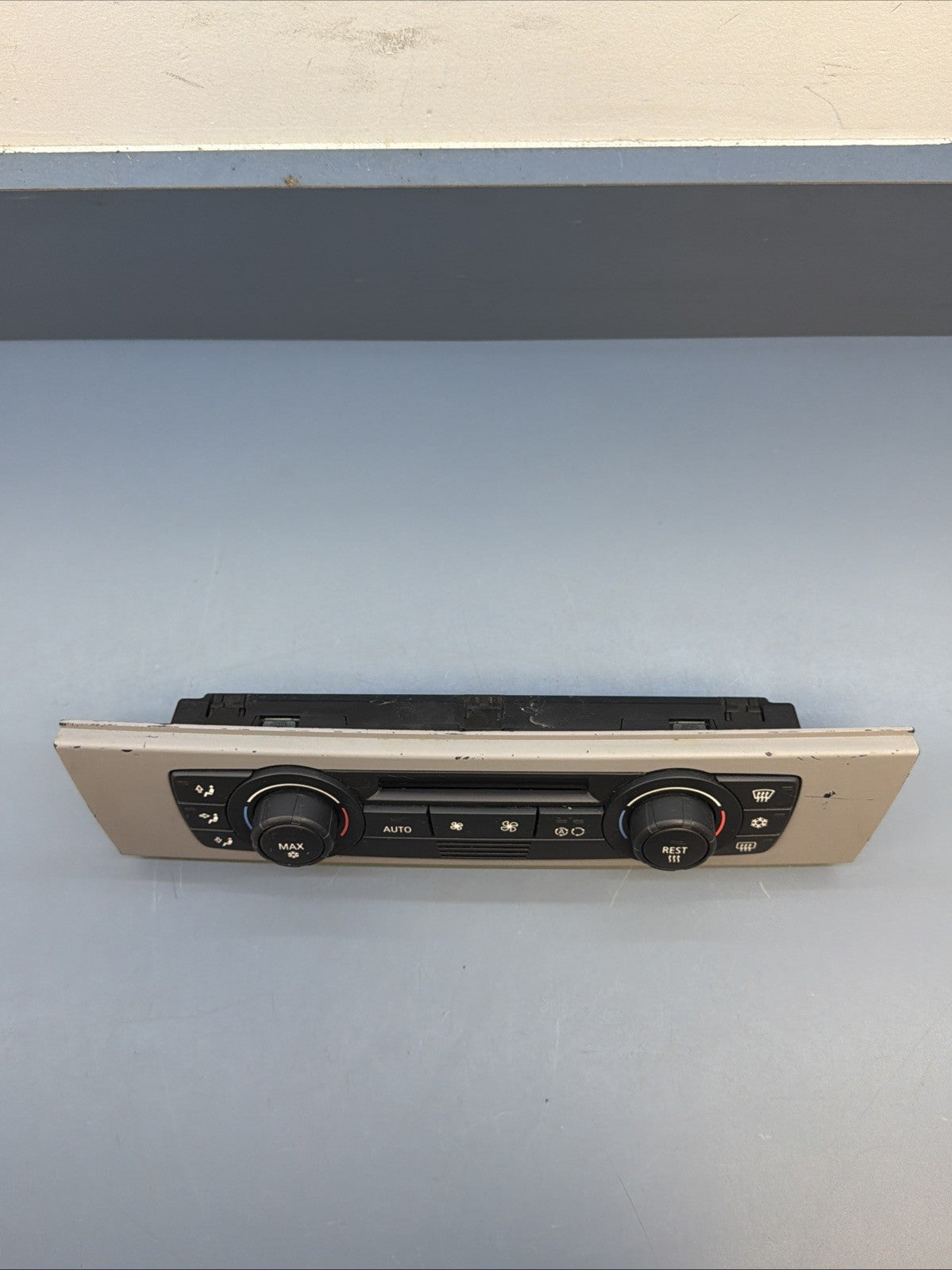 06-11 BMW E90 E91 3-SERIES CLIMATE CONTROL A/C HEATER CONTROL UNIT GRAY 6983944