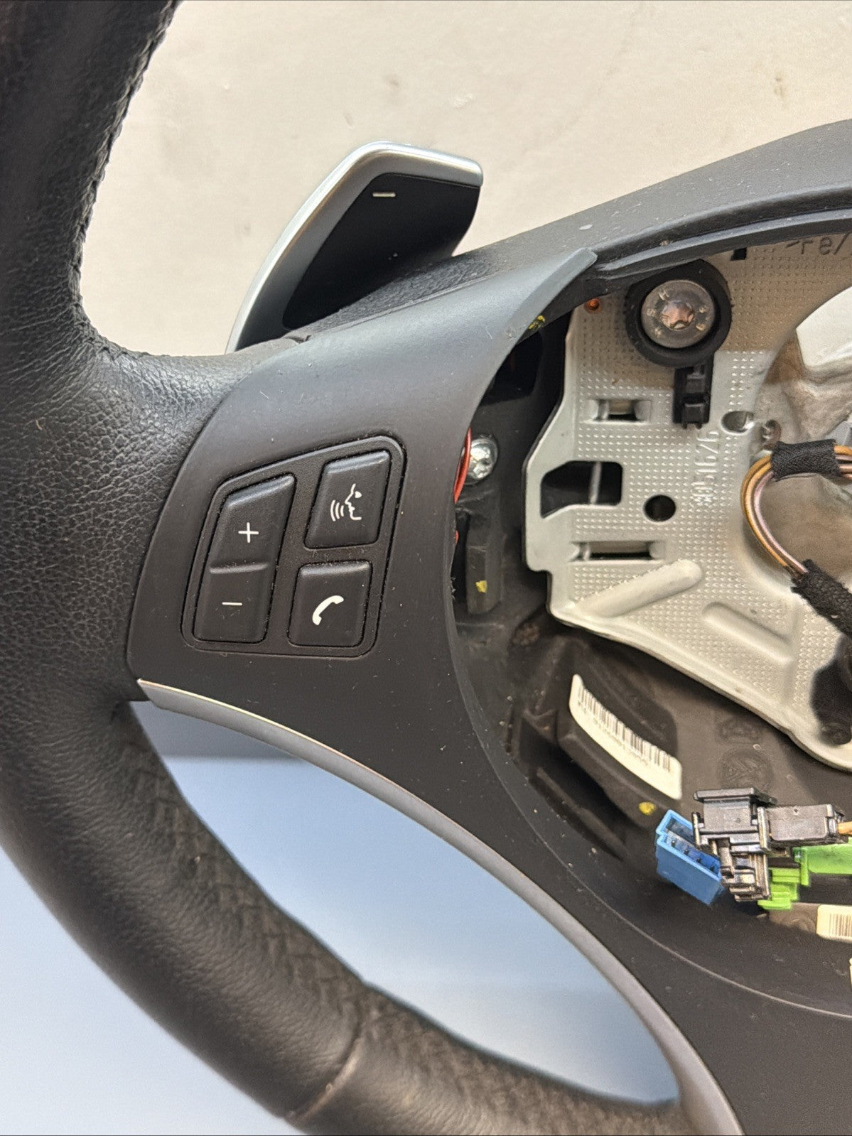 06-11 BMW E90 3 SERIES BLACK LEATHER SPORT STEERING WHEEL W PADDLES 6795858