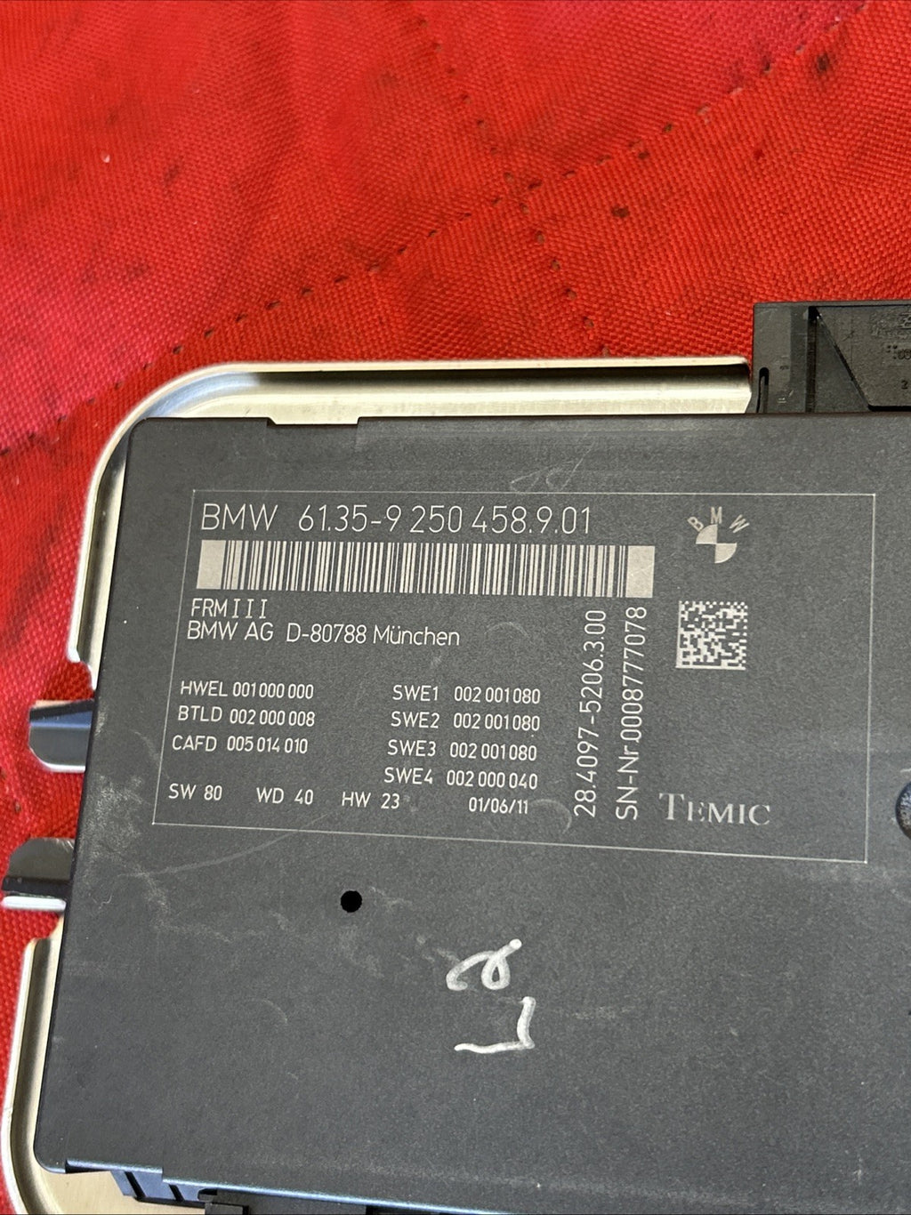 BMW F25 X3 FRMIII FRM 3 FOOTWELL LIGHT BODY CONTROL MODULE FRM3 9250458