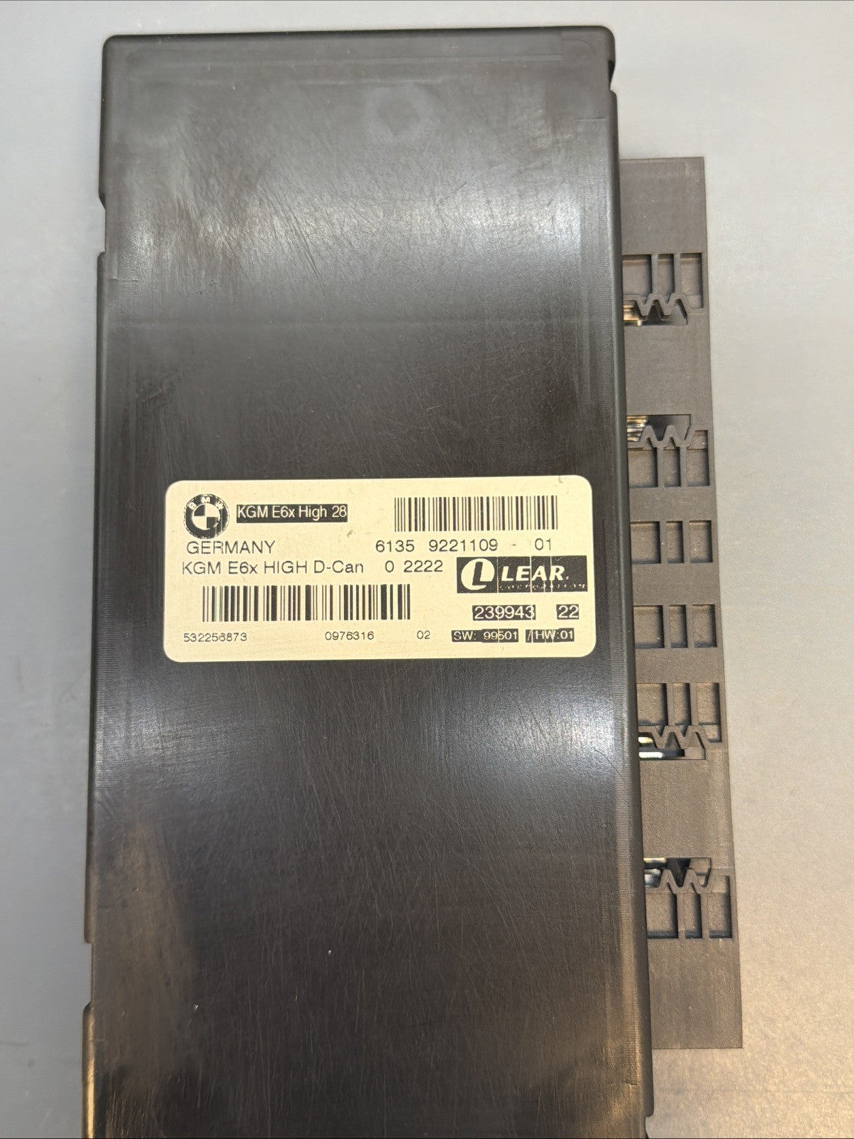 2008-2009-2010 BMW E60 E63 E64 535i GATEWAY THEFT LOCKING CONTROL MODULE 9221109
