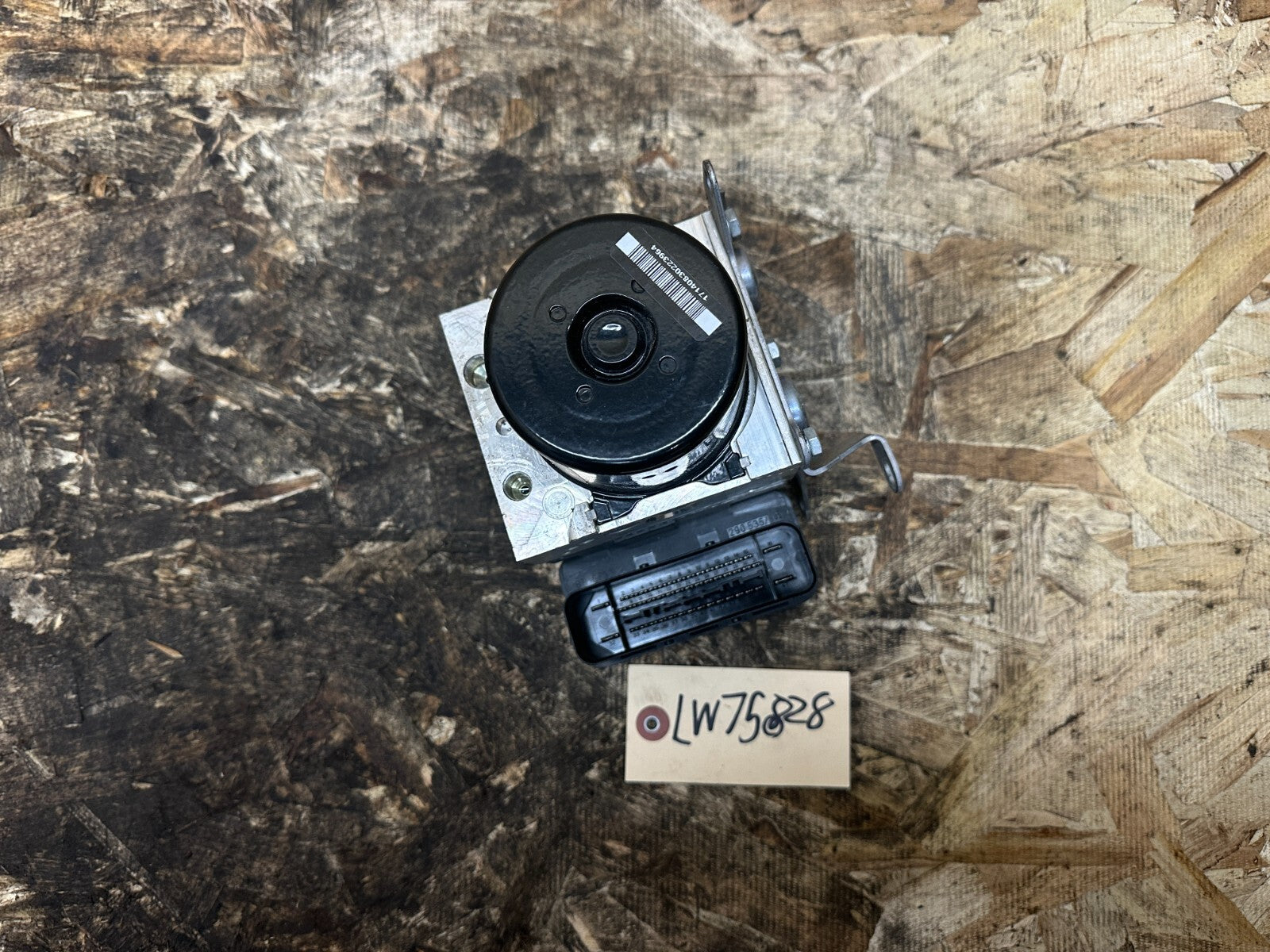 BMW 2005-2012 E90 E9X ABS ANTI LOCK BRKE PUMP W CONTRLLER OEM 6778237+6778236