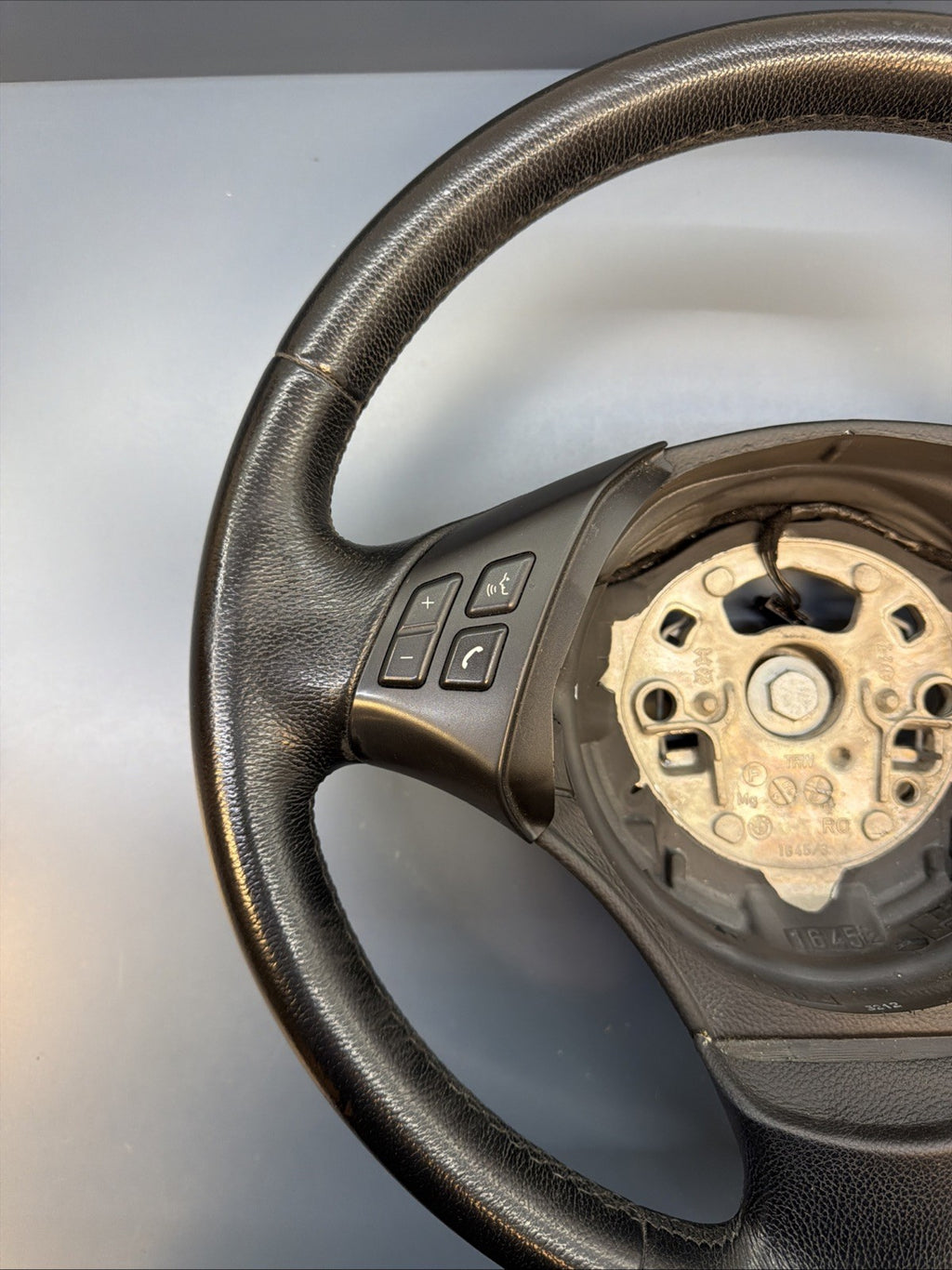 06-11 BMW E90 E91 325i 328i 330i 335i Steering Wheel Black Unit 6959893 OEM
