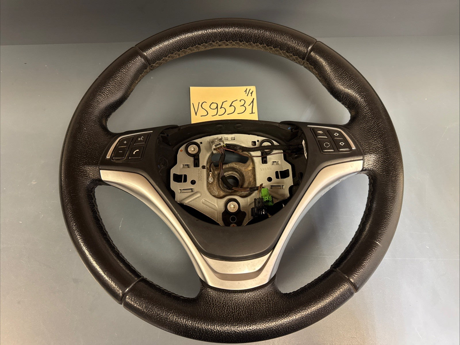 BMW 1 SERIES E82 2012 685313101 J2 MULTIFUNCTION BLACK LEATHER STEERING WHEEL