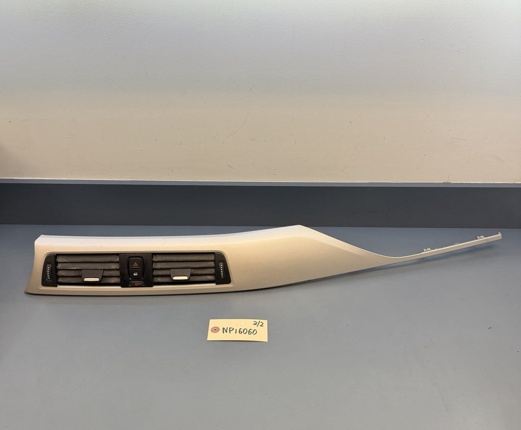 BMW F30 F31 F32 F33 F36 Center Dash Trim w/ Dual Air Vent OEM 9218552 9231206