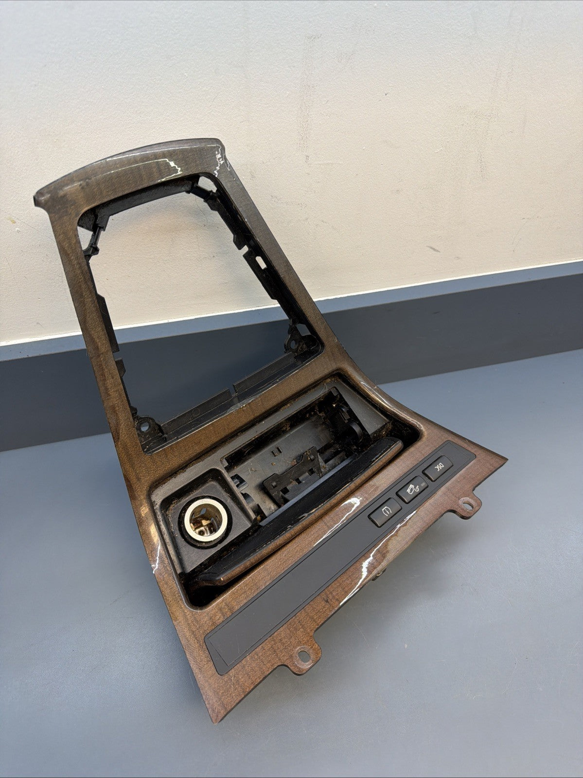 2004-2010 BMW X3 Center Console Shift Bezel Ash Tray OEM Used 3402732