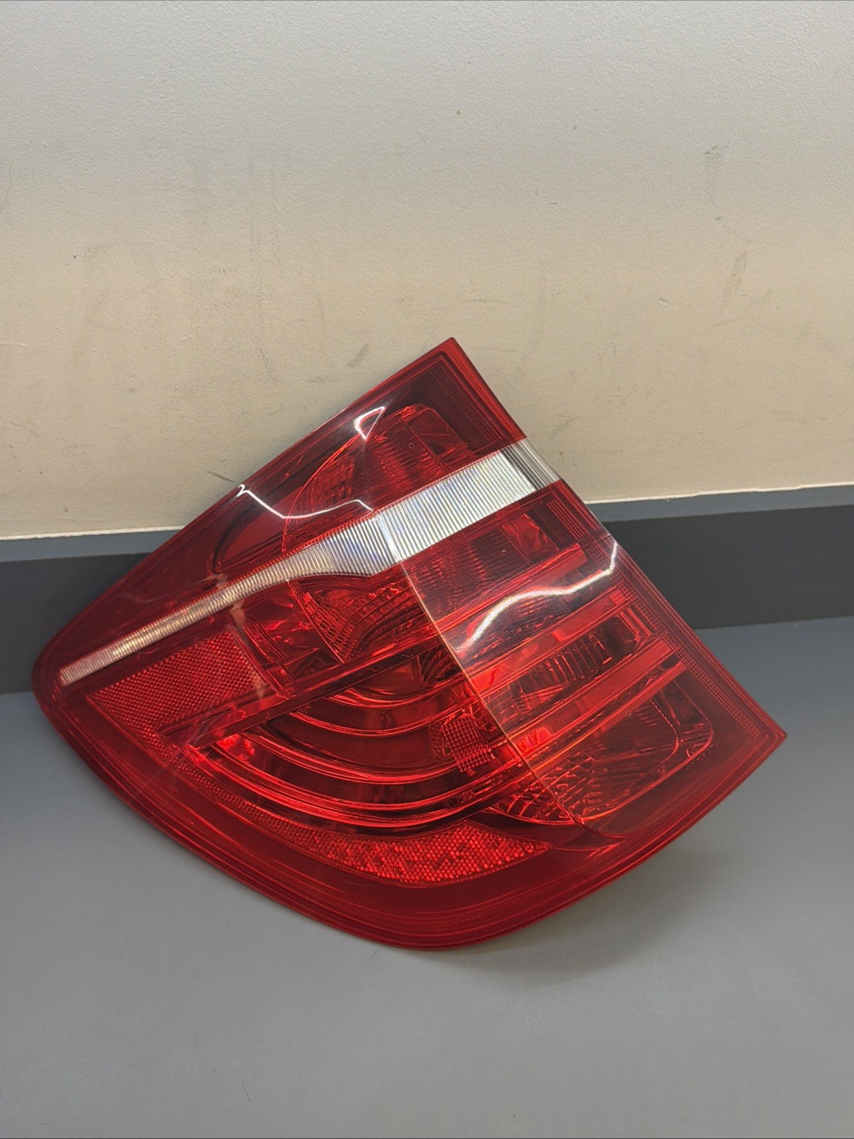 2011-2017 BMW X3 Driver Tail Light Quarter Mounted Headlamps OEM 7220239
