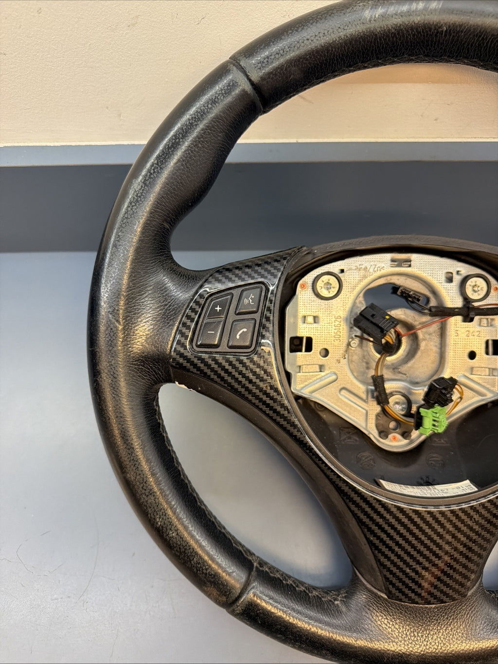 06-13 BMW E90 E91 E92 E93 Steering Wheel 325I 328I 330I 335I OEM SPORT