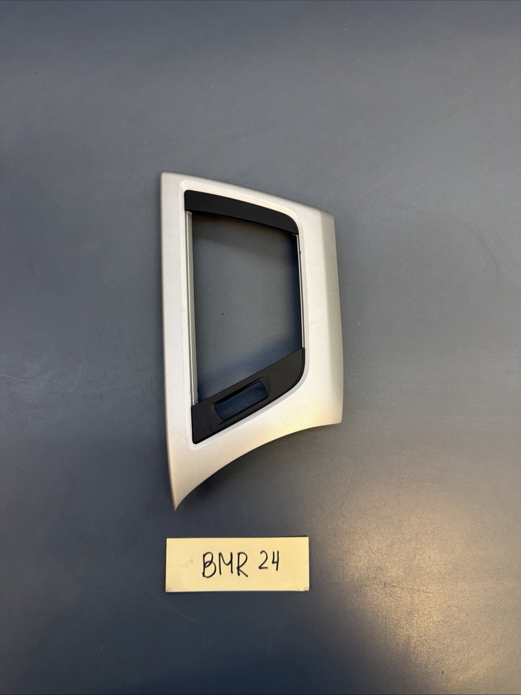12-20 BMW F30 F32 FRONT LEFT DRIVER SIDE DASH AIR VENT TRIM Silver OEM 9231204