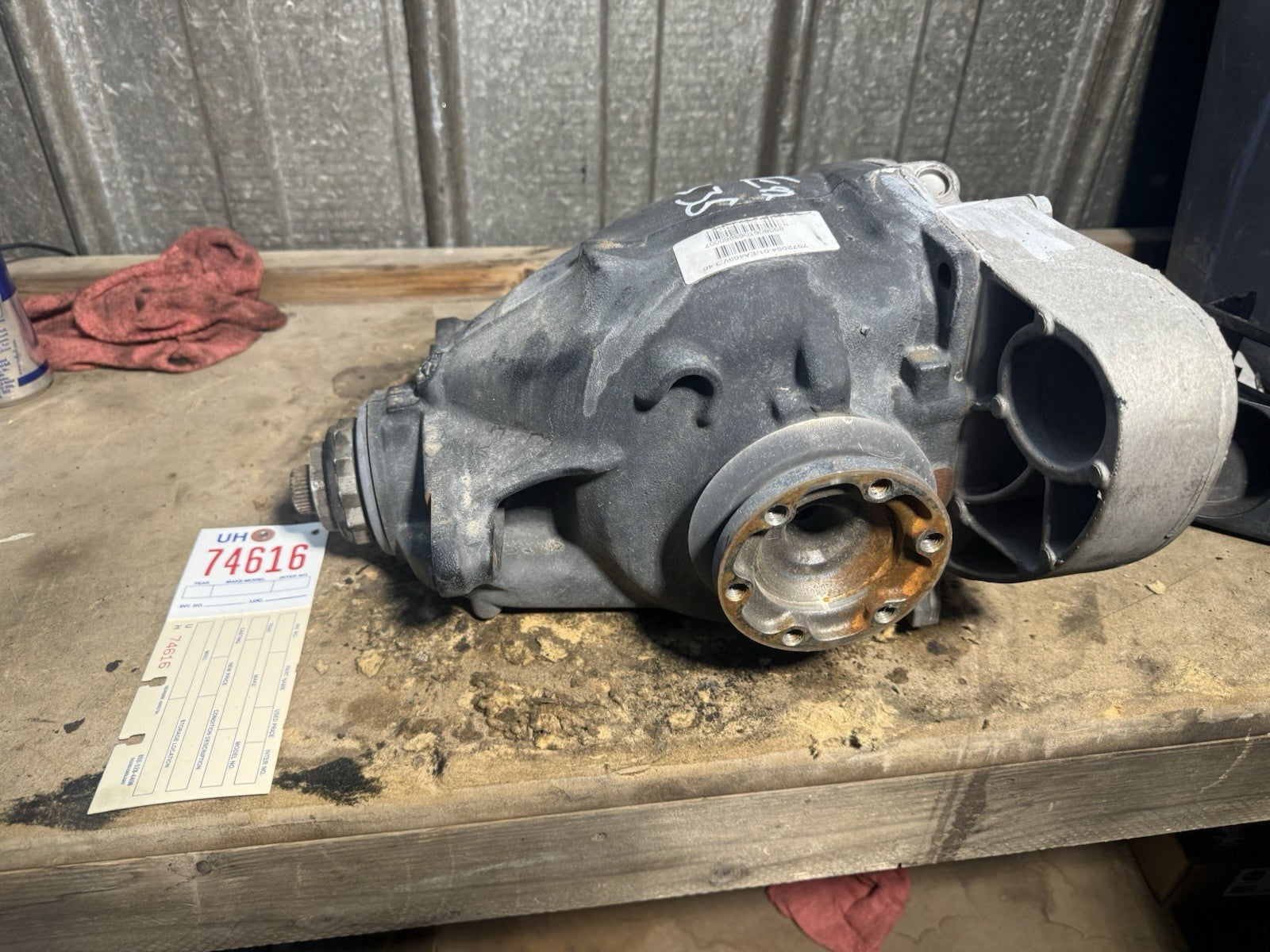 REAR Differential Carrier Final Drive 3.46 AWD Diff OEM BMW E90 335Xi 7533435