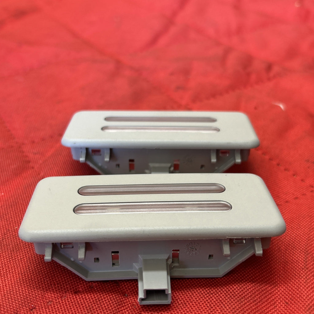 2005 - 2017 BMW E90 E91 E92 F25 325i 328i X1 Roof Vanity Light LED 6962011 GREY