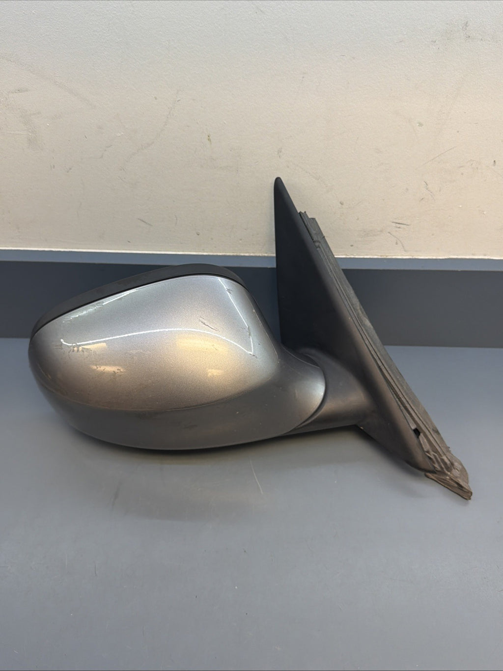 2009-2011 BMW E90 E91 3 Series Right Passenger Side Door Mirror 7182695