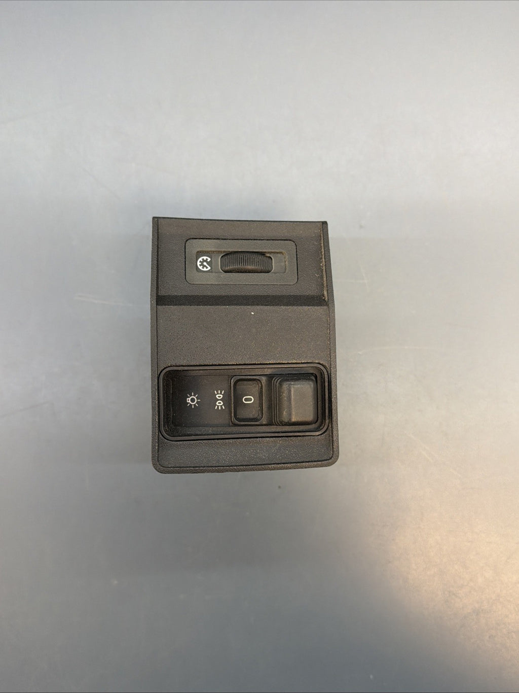 BMW 5 series E34 SWITCH PANEL SET HEADLIGHT LIGHT INTENSITY REGULATOR 8110497
