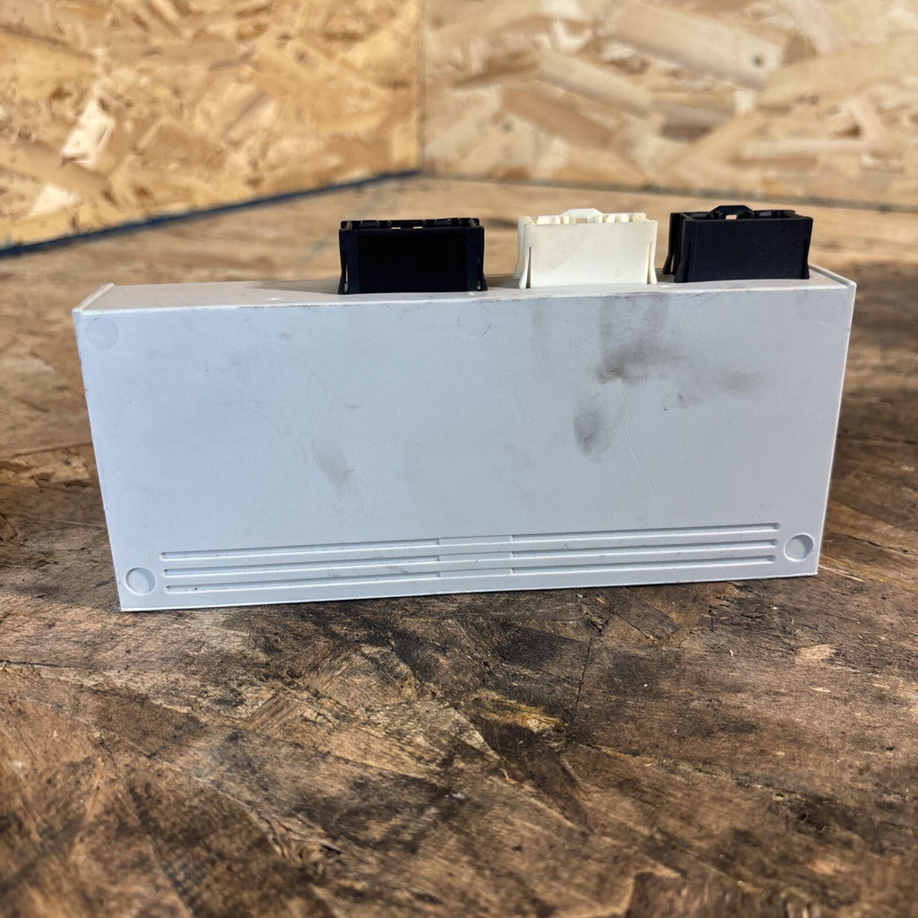 2008-2014 BMW X6 E71 REAR TRUNK TAILGATE CONTROL MODULE OEM.