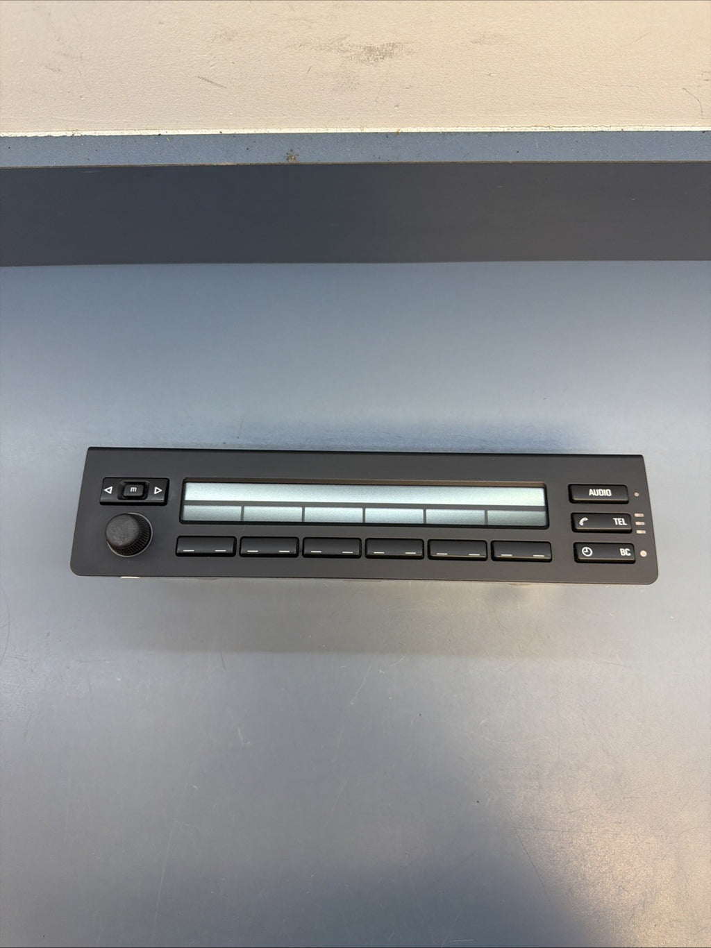 BMW 525i 528i 530i 540i M5 AM FM Radio Information Display 65826914590 OEM