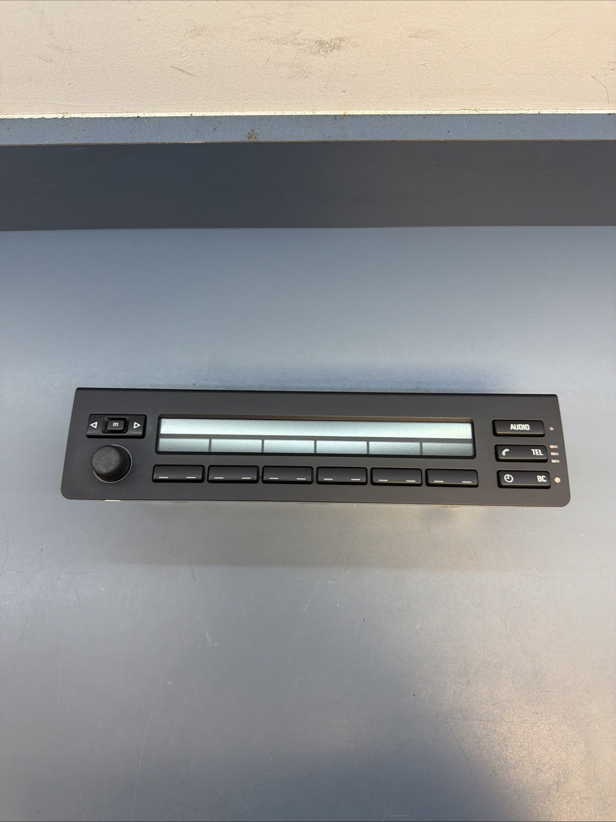 BMW 525i 528i 530i 540i M5 AM FM Radio Information Display 65826914590 OEM