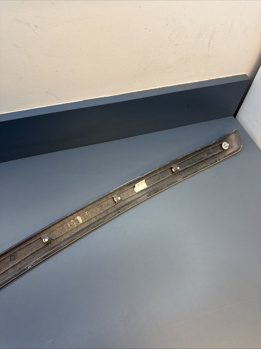 07-2013 BMW E92 E93 Front Right Passenger Side Aluminum Door Strip Trim 6958232
