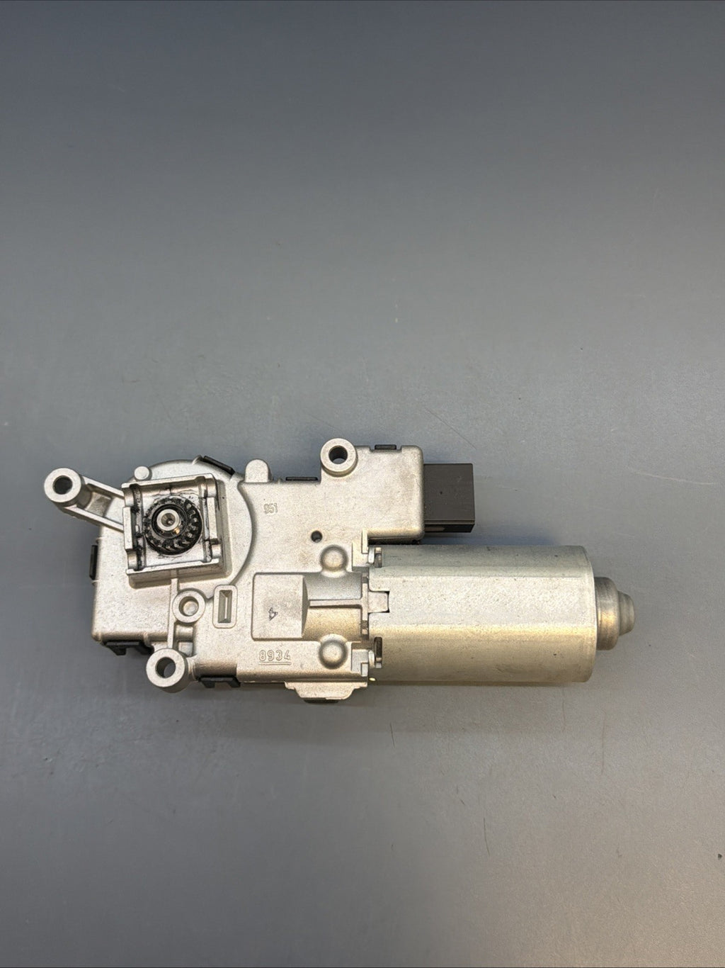 2007 - 2010 BMW E83 X3 Sunroof Roof Motor Unit 6922652 OEM