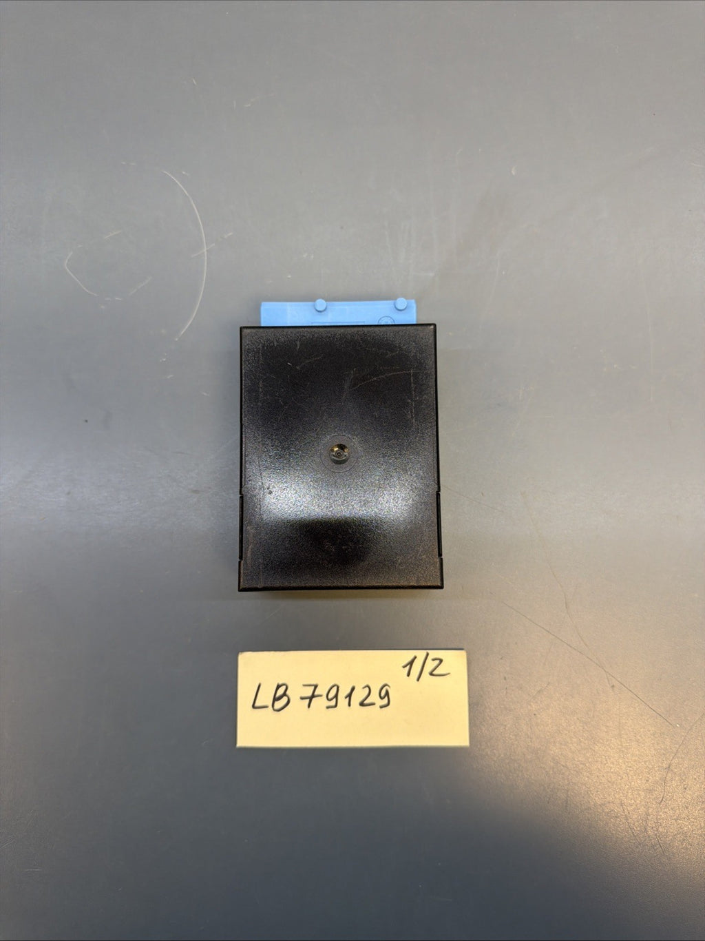 96-99 BMW Z3 E36 Windshield Wiper Relay Control Module 8366381 OEM Unit