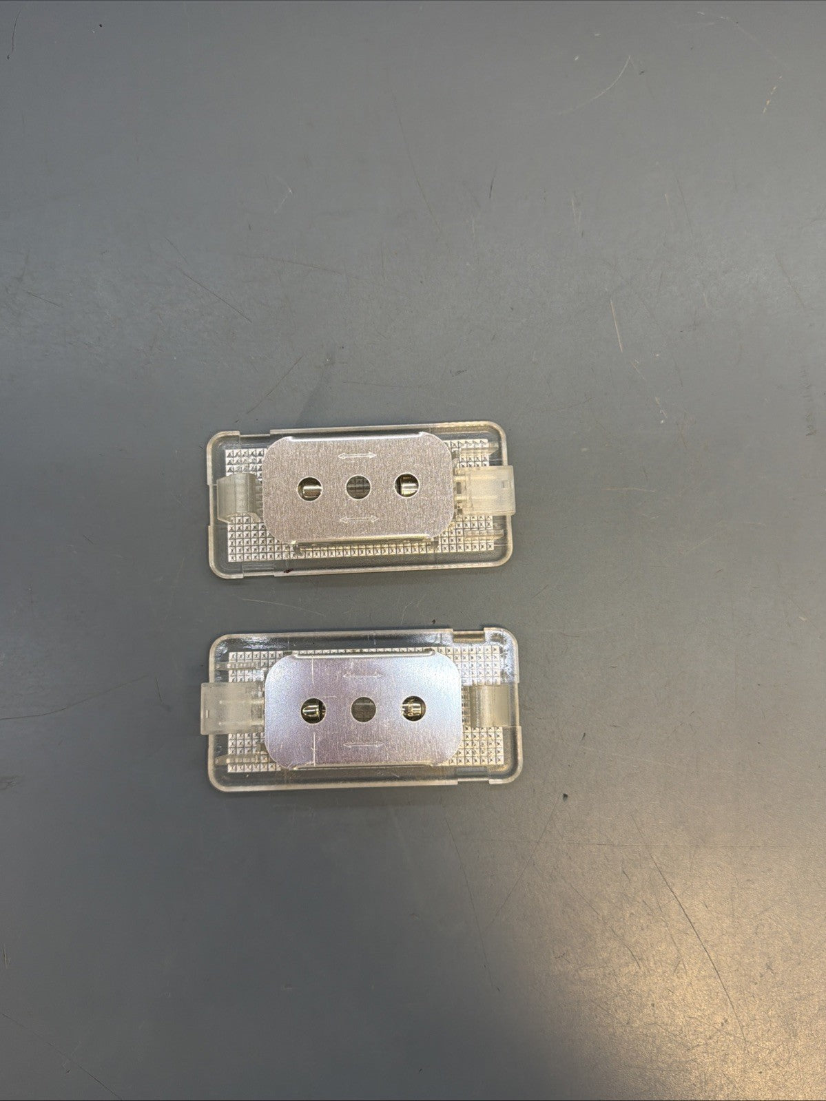 01-05 OEM BMW E46 325 Front Right Passenger Footwell Light Lamp 8360588