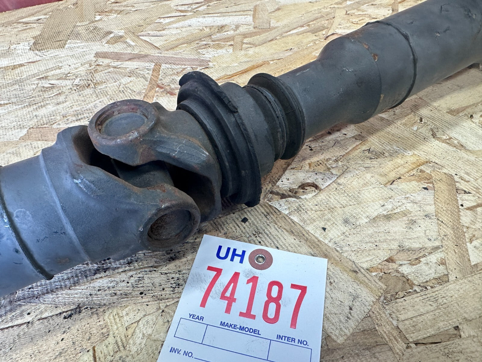 OEM BMW REAR DRIVESHAFT FITS AUTOMATIC 05-12 E90 E91 335xi 7565349