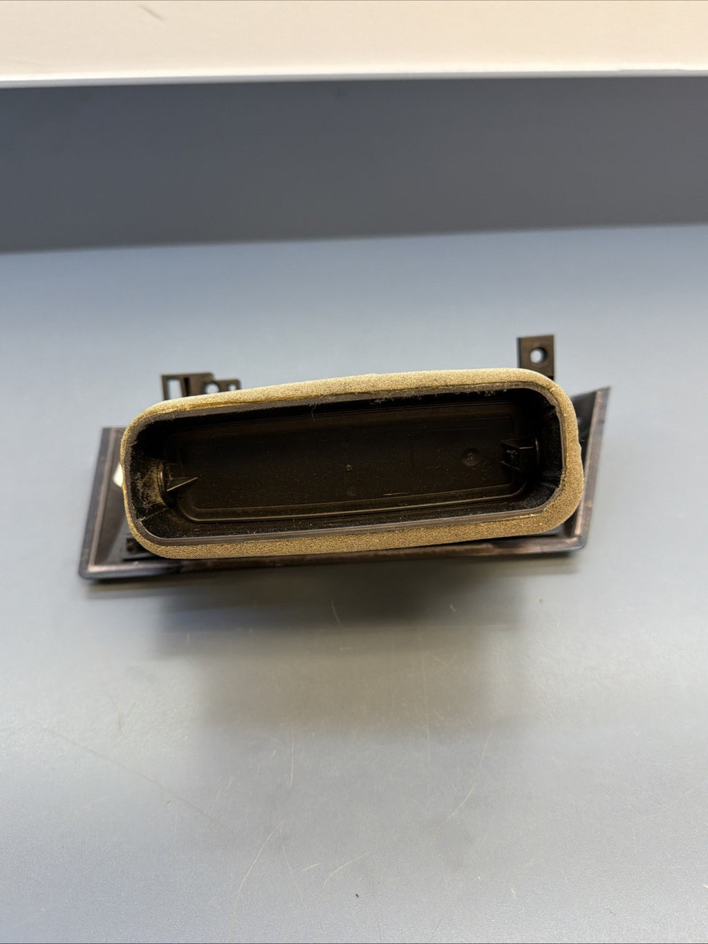 2004-2007 BMW 525I 530I E60 FRONT LEFT DASH AIR CONDITIONING VENT OEM 6910731 D4