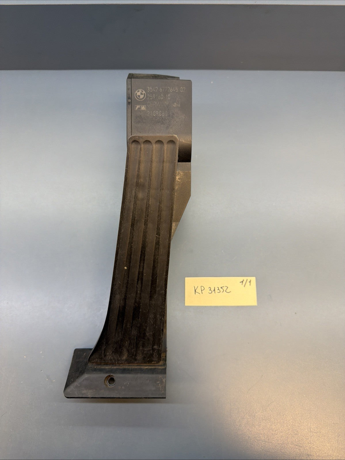 BMW E60 E90 E92 F06 F10 F12 E70 Gas Accelerator Foot Pedal Sensor 6772645 OEM