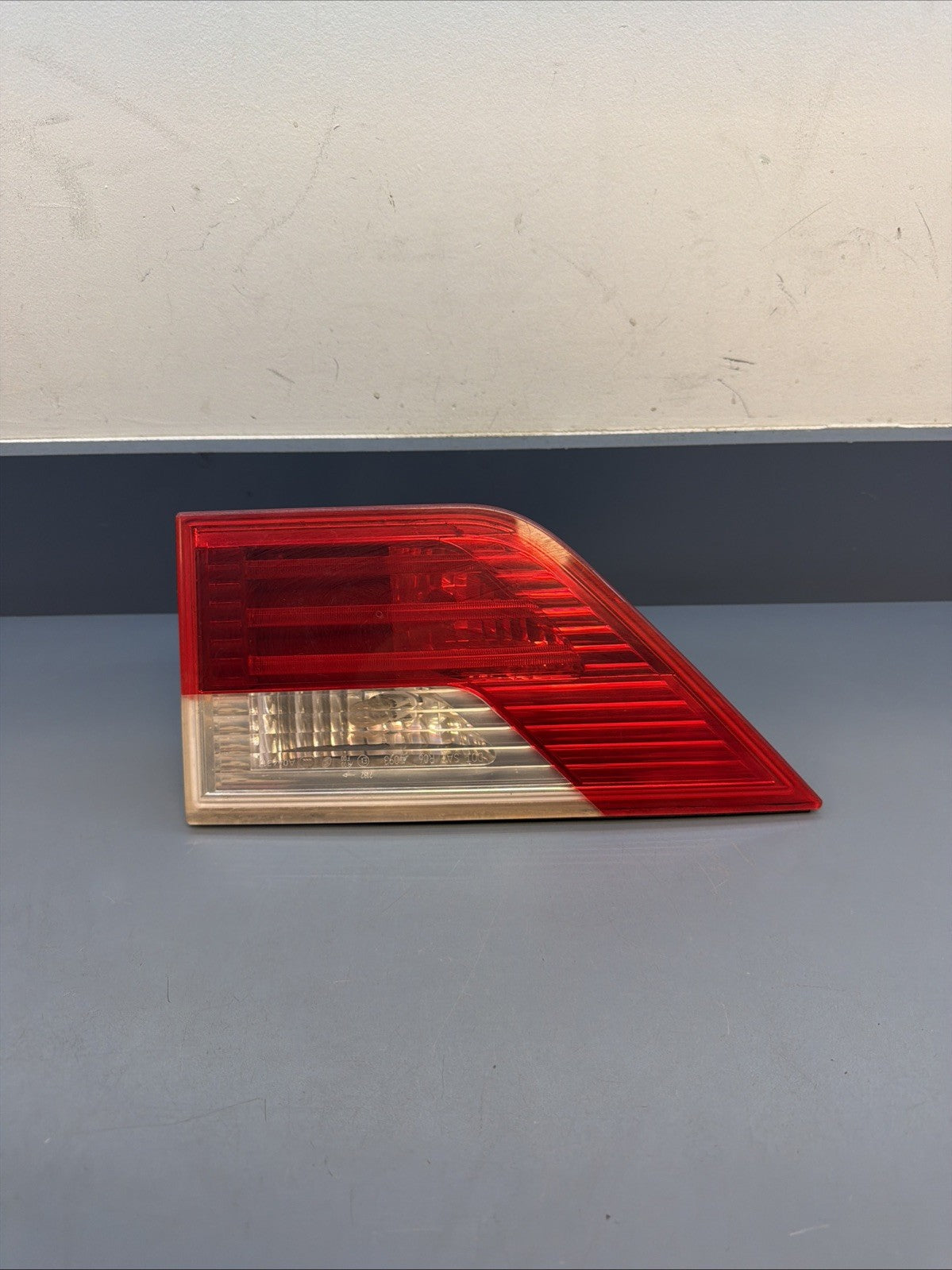 2007-2010 BMW X3 Right Passenger Side Inner Taillight OEM 7162214