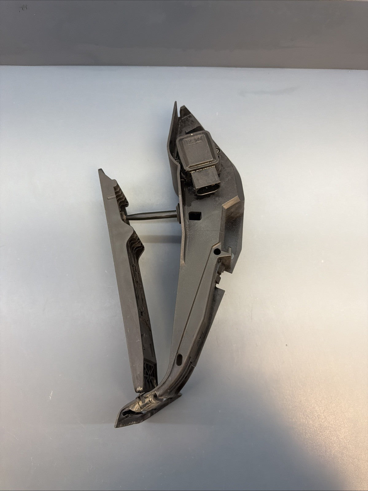 01-06 BMW E38 E46 E39 E53 ELECTRIC ACCELERATOR GAS PEDAL 6762480