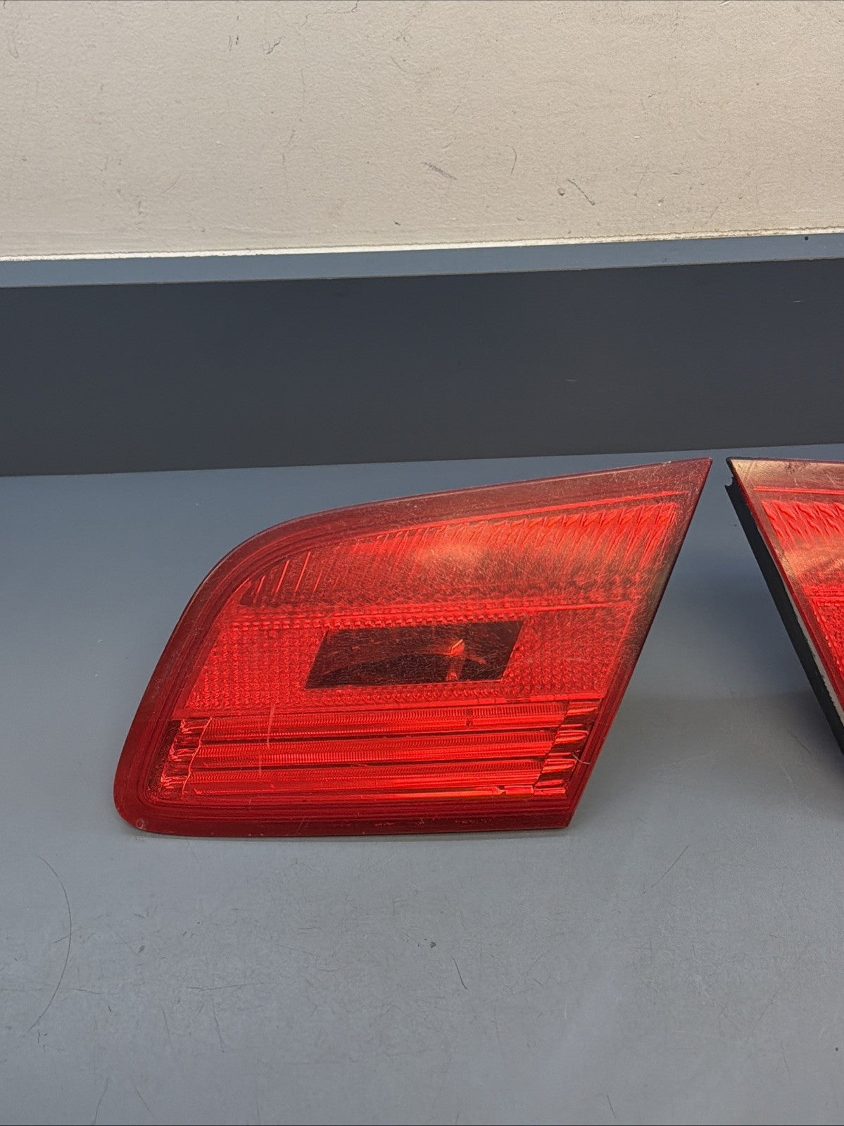 07-10 BMW E92 Coupe Pre Lci Left Inner & Right Inner Tail Lights 7162300 7162299