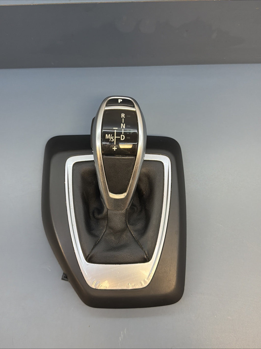 12-15 BMW X1 Automatic Transmission Gear Floor Shifter Selector 9235799 OEM