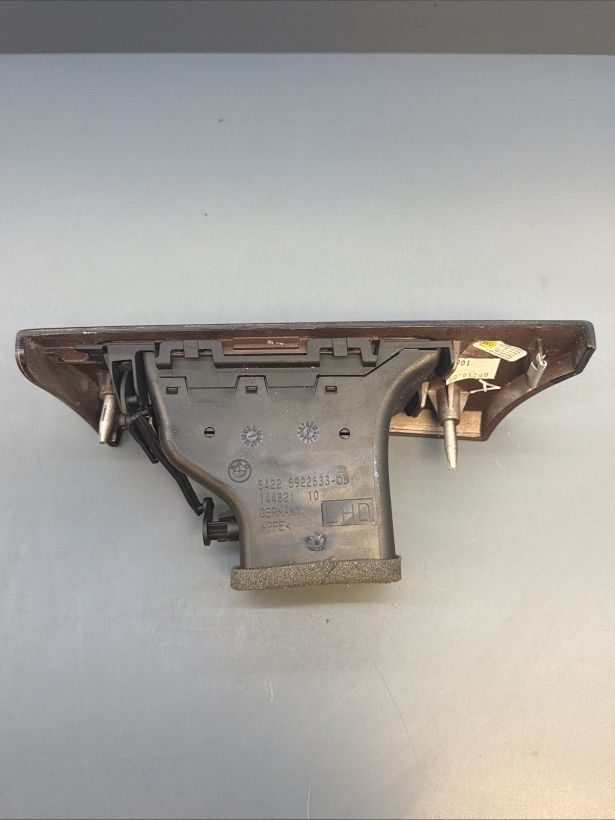 06-13 BMW E90 325I 328I 330i 335I LEFT DASH DASHBOARD DRIVER AIR VENT 6922633