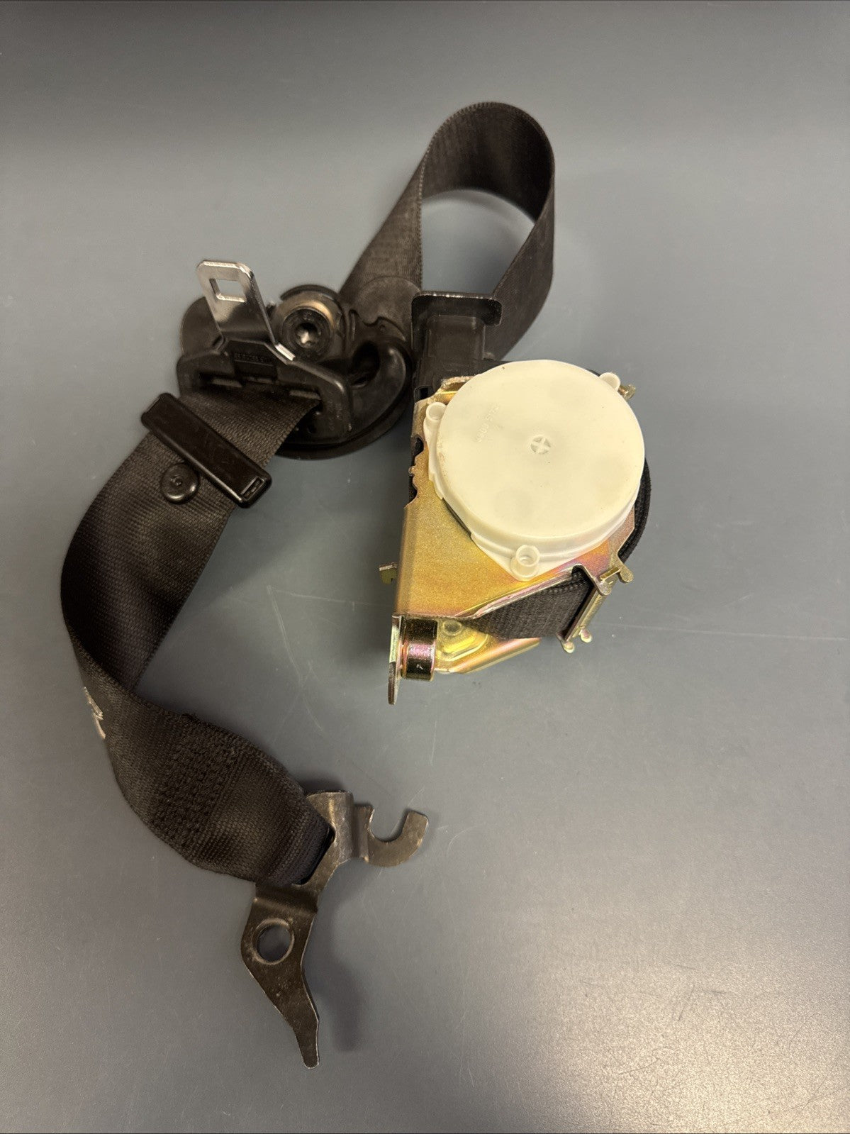 BMW E90 E91 3 Series Front Right Passenger Seatbelt Retractor Black OEM 33052212