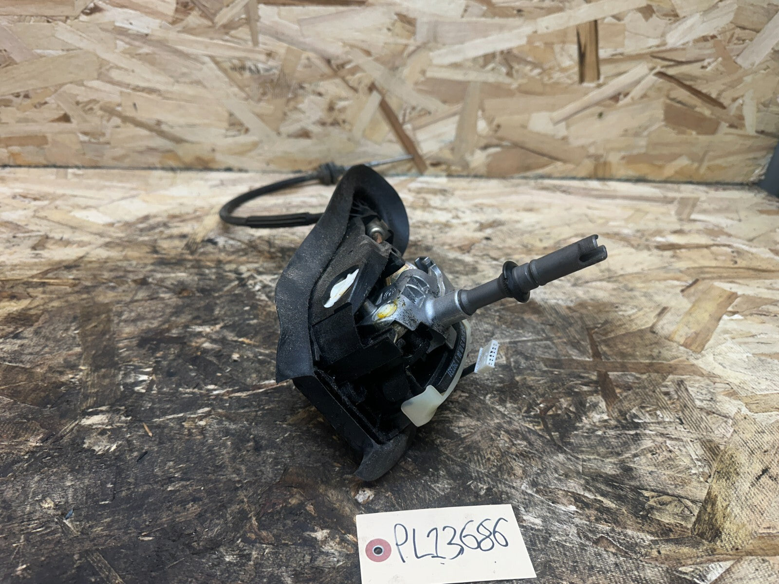 BMW 1999-2006 E46 3 SERIES AUTOMATIC TRANSMISSION SHIFTER W CABLE OEM 7515261