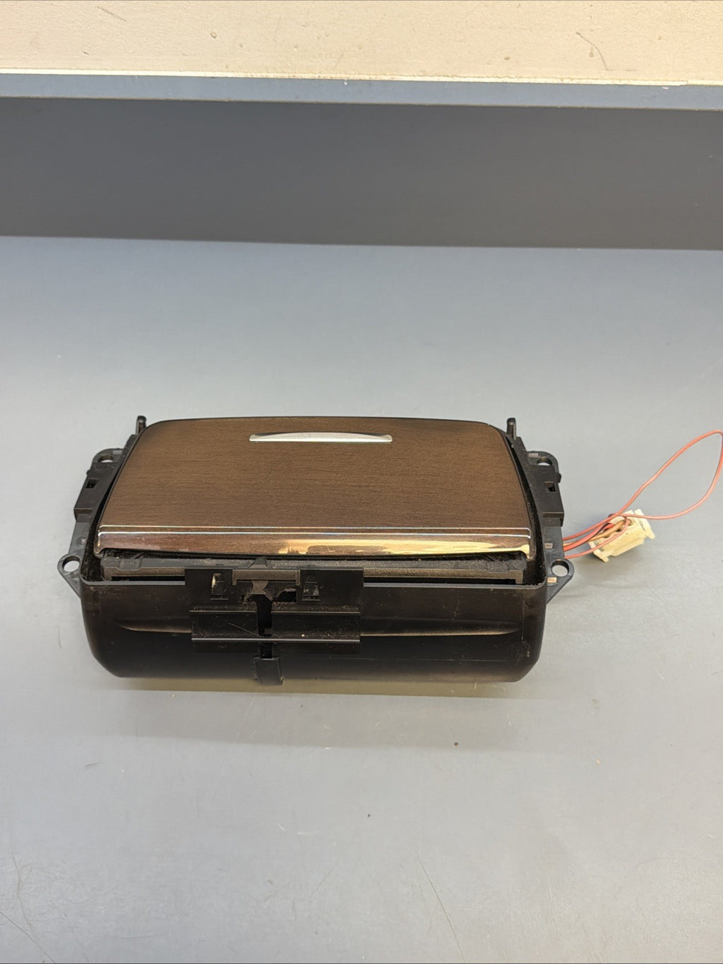 06-13 BMW 325i 328i 335i E90 E92 Center Console Ashtray Storage Tray OEM 7129555