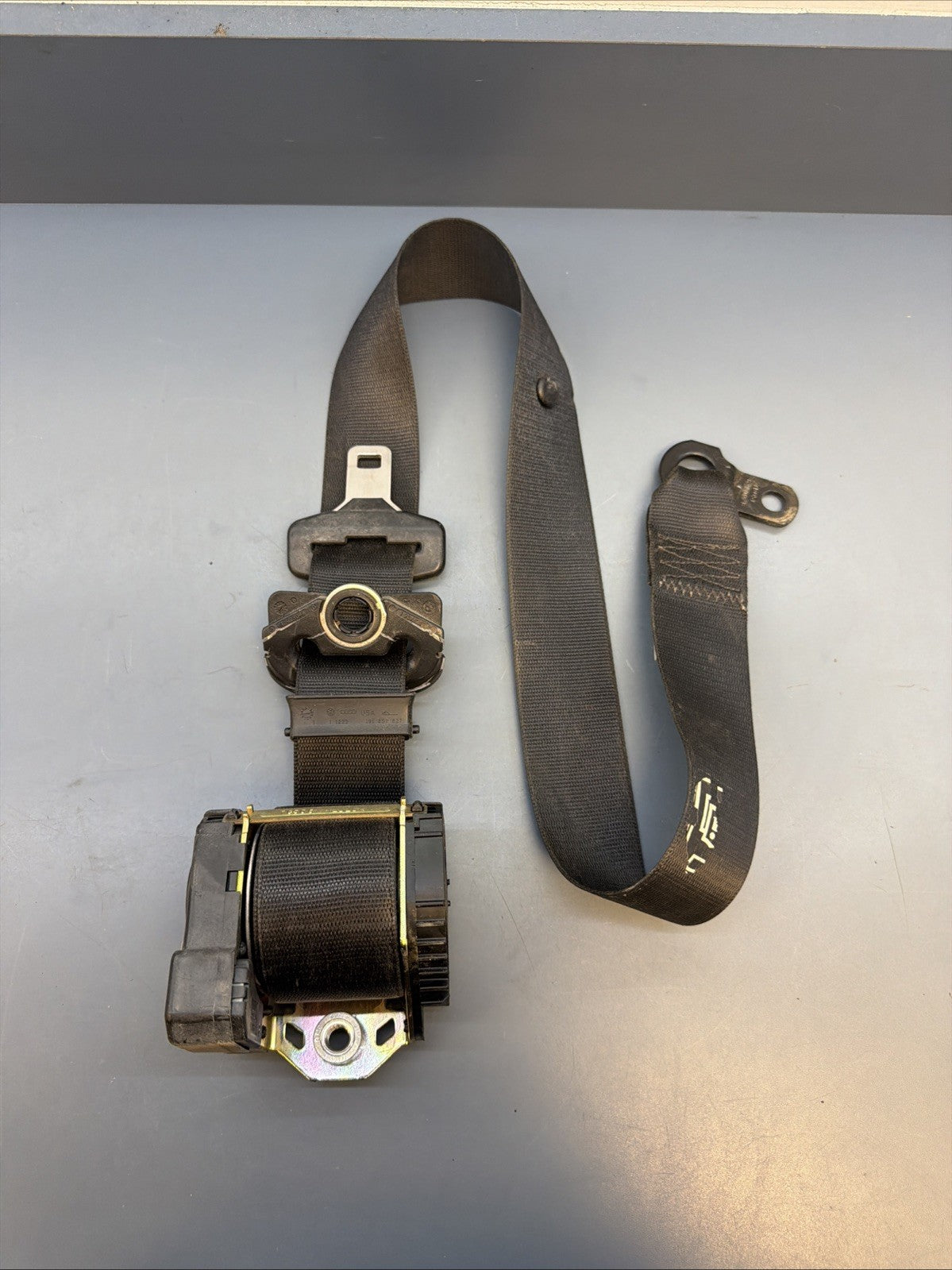 OEM LEFT FRONT SEAT BELT RETRACTOR FOR 2000 2001 2002-2006 BMW E53 X5 00043594
