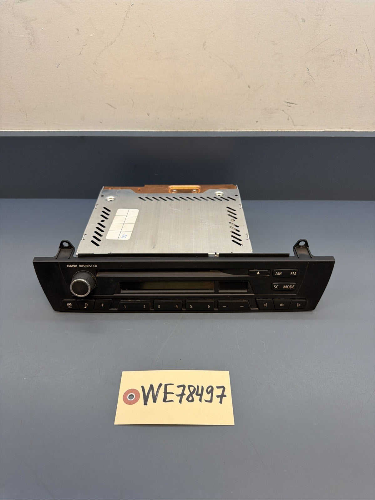 BMW 03-10 E83 X3 BUSINESS AM FM RADIO CD PLAYER OEM 9205280