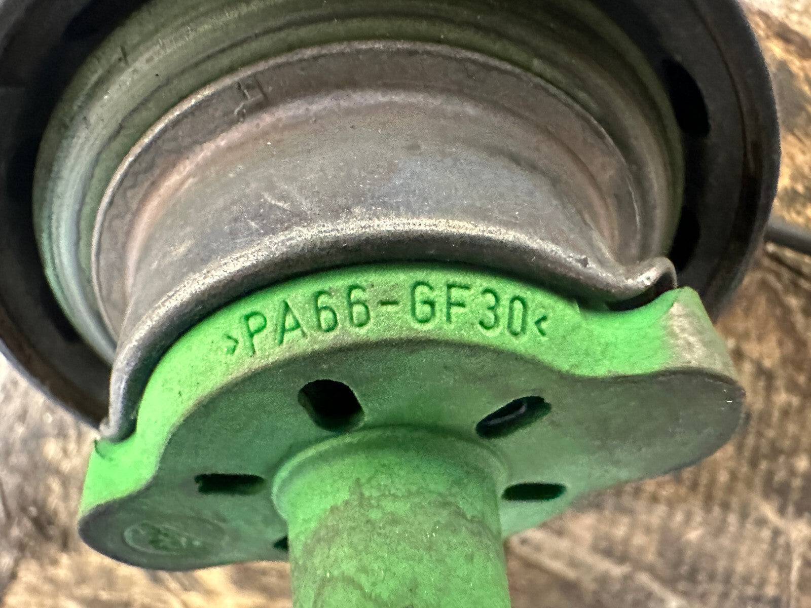 BMW E46 E39 E53 E60 E90 E87 1 3 5 SERIES X3 X5 OEM GAS CAP 16116765484/PA66GF30