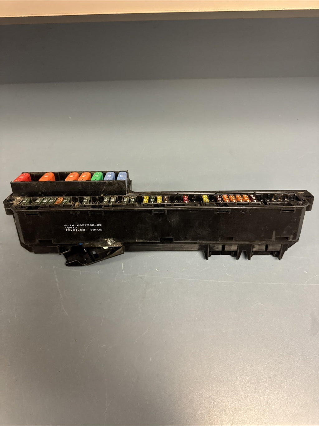 04-10 BMW E60 E61 525i 535i Front Dash Fuse Box Distribution Panel 6957330 OEM