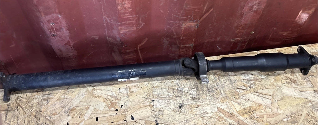 OEM Rear Drive Shaft Prop Drive Shaft For BMW 3 SERIES E90 2610 7573482 AWD