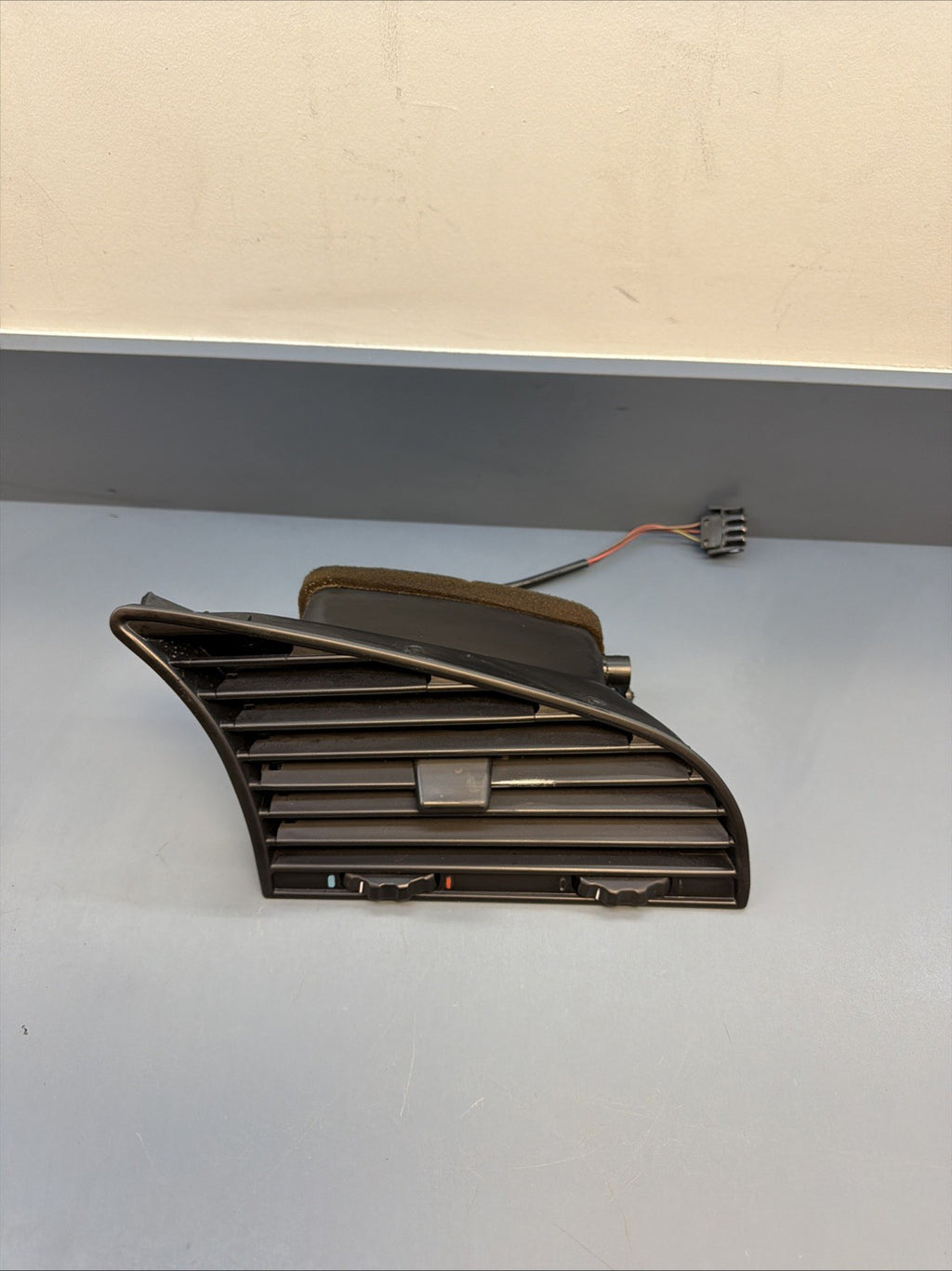 BMW E36 318 325i 318i 328i M3 CENTER DASH VENT AIR A/C Vent 1387371 OEM