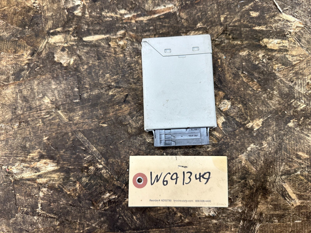 BMW 2003-2010 E83 X3 TIRE PRESSURE MONITOR CONTROL MODULE OEM 6775835