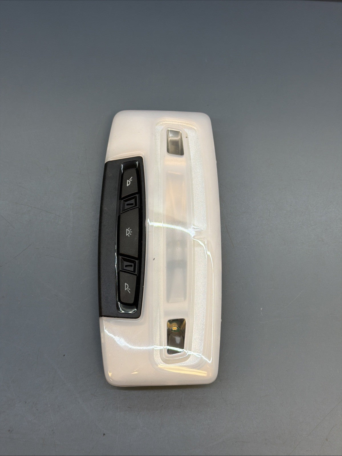2018 - 2023 BMW X2 F39 REAR INTERIOR ROOF DOME LIGHT LAMP OEM 4598301