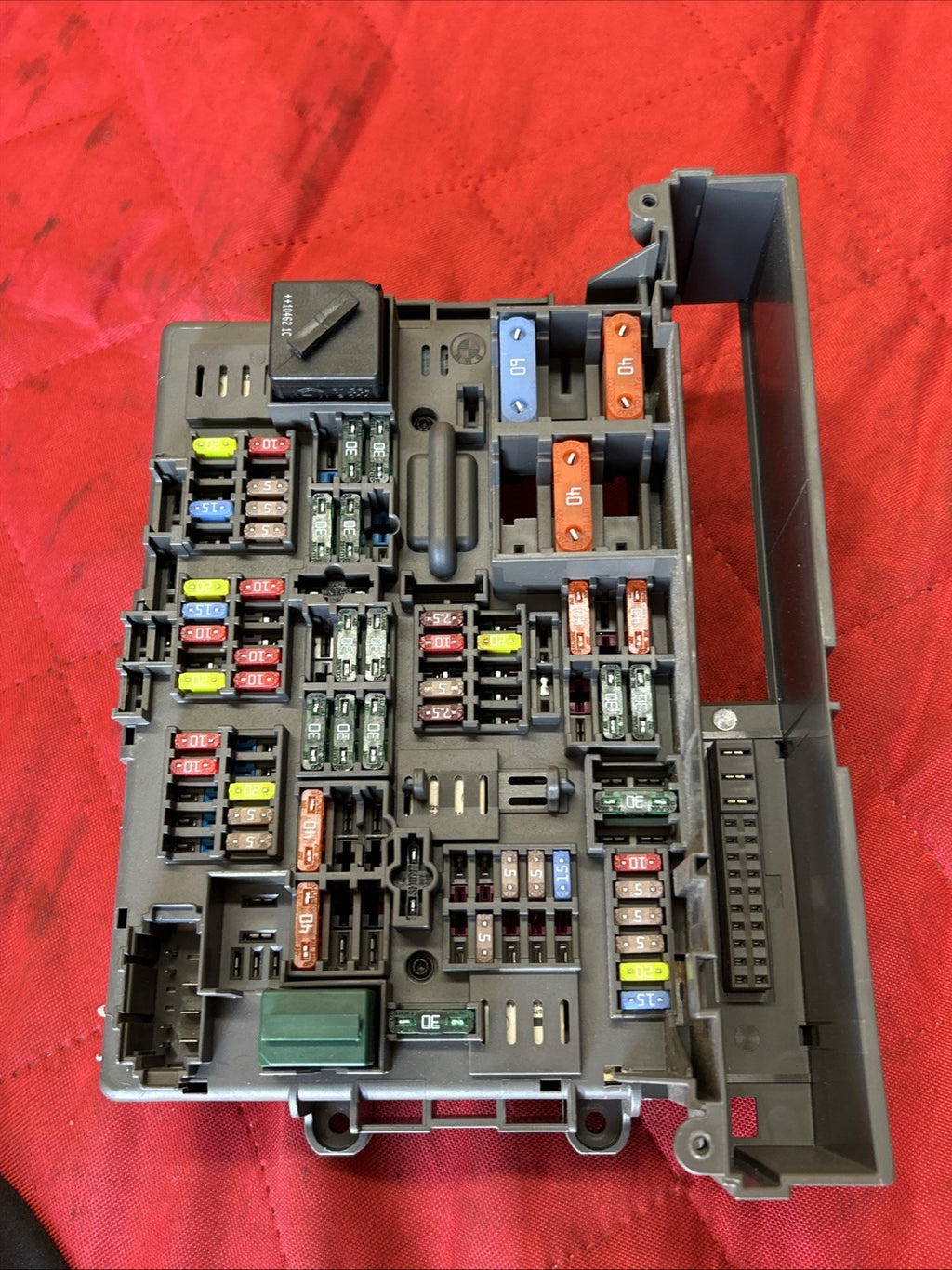BMW 1 3 X1 Series E90 E91 E84 E87 Fuse Box Front Power Distribution 9119444