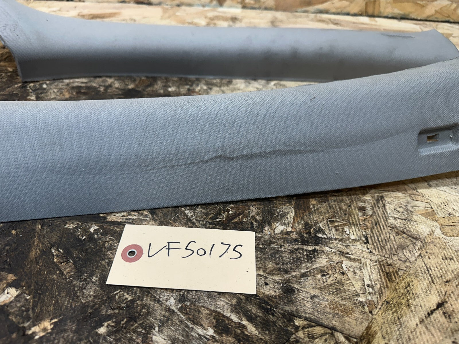 BMW 2006-2012 E90 GRAY DRIVER+PASSANGER SIDE A PILLAR TRIM COVER OEM 7058331+2