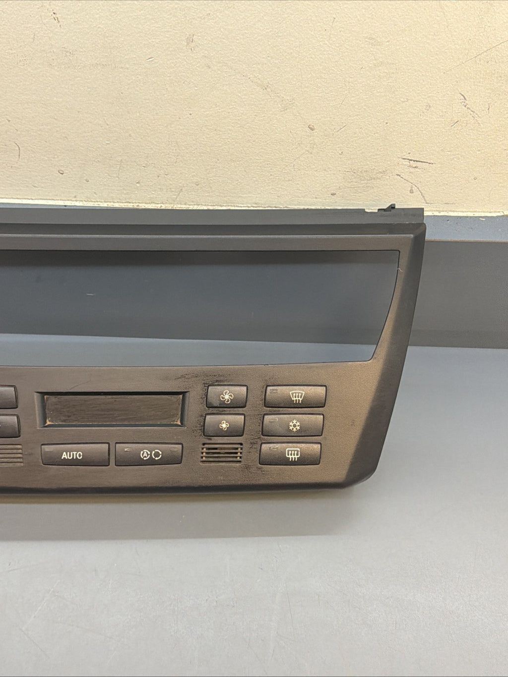 BMW 2003-2010 E83 X3 AC HEATER CLIMATE CONTROL PANEL TRIM BLACK OEM 3443981